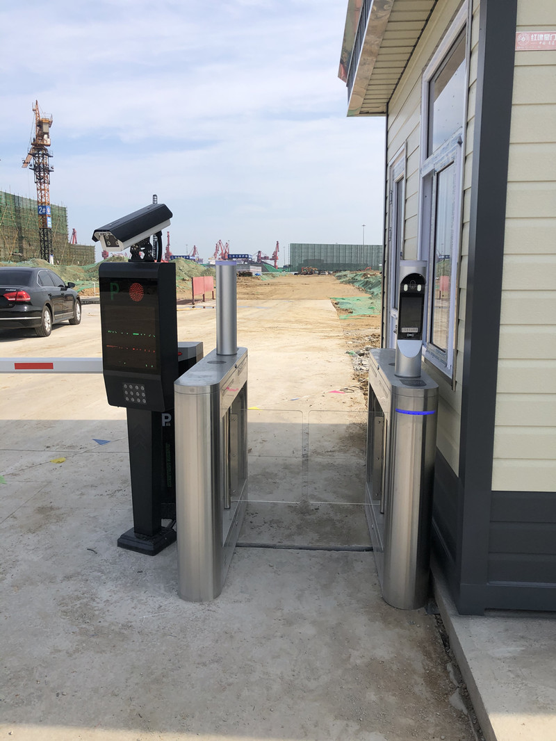 車(chē)牌識別及小擺閘人臉識別、董家口渤海糧油工業(yè)有限公司