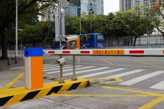 停車(chē)場(chǎng)道閘系統無(wú)法識別車(chē)牌是什么原因